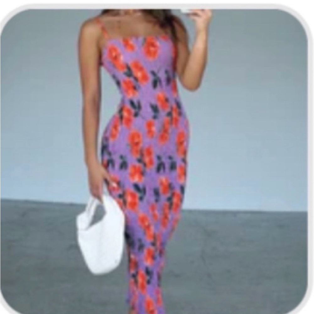 White Fox Boutique NWT Purple Floral Ruched Bodycon Midi Dress Size M